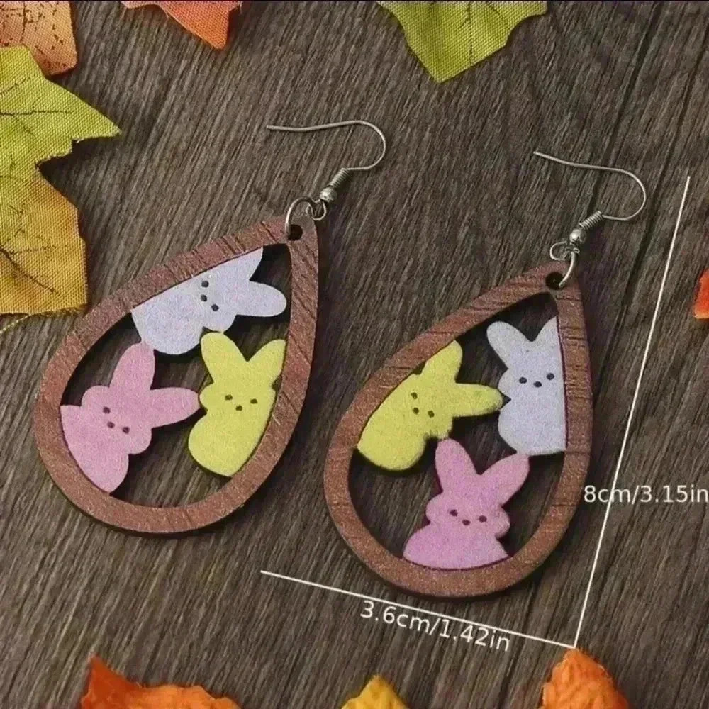 Bunny wood hot earring